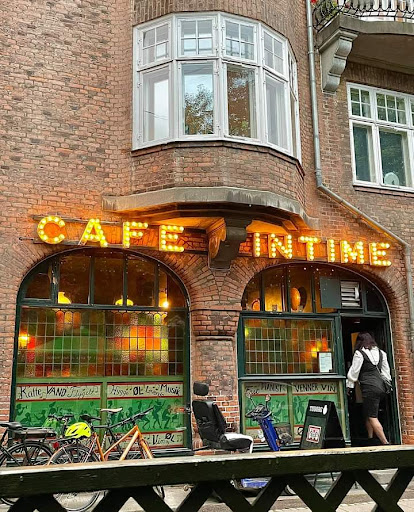 Cafe Intime