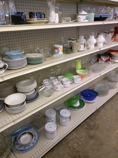 Thrift Store Â«The Salvation ArmyÂ», reviews and photos, 199 Mountain Ave