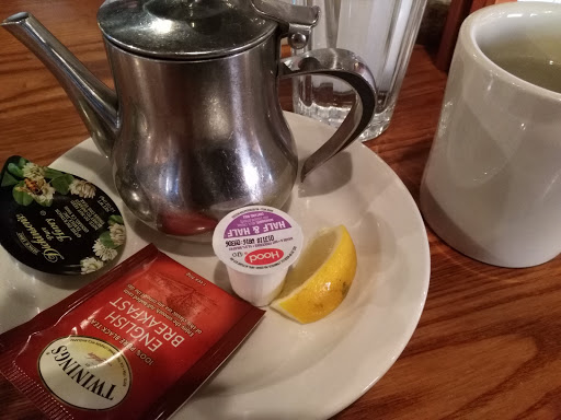 American Restaurant «Cracker Barrel Old Country Store», reviews and photos, 380 N Jacob Dr, Bloomington, IN 47404, USA