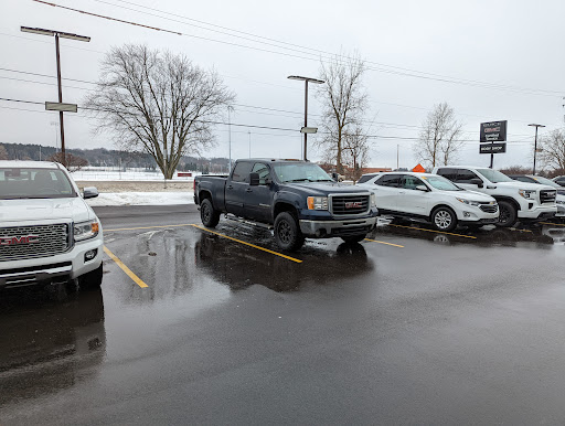 Car Dealer «Randy Wise Buick GMC», reviews and photos, 2530 Owen Rd, Fenton, MI 48430, USA