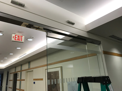 Metro Windows and Glass Repair LLC