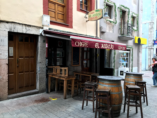 Información y opiniones sobre Chigre El Antoju Sidrería de Llanes