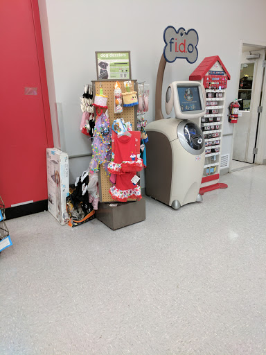 Pet Supply Store «Petco Animal Supplies», reviews and photos, 21851 Towne Center Dr, Watertown, NY 13601, USA