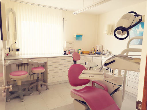 Clinica Dental Hnas.Buitrón López en Xermade, Lugo