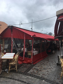 Atmosphère du Restaurant français Les Vapeurs à Trouville-sur-Mer - n°13