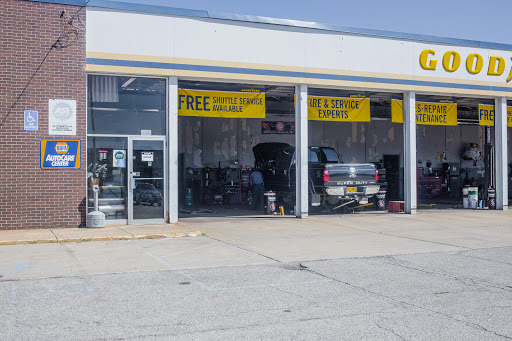 Tire Shop «Freedom Tire and Auto Service», reviews and photos, 412 8th St SW, Altoona, IA 50009, USA