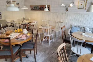 The sisters Lindqvist Cafe & Sourdough Bakery image