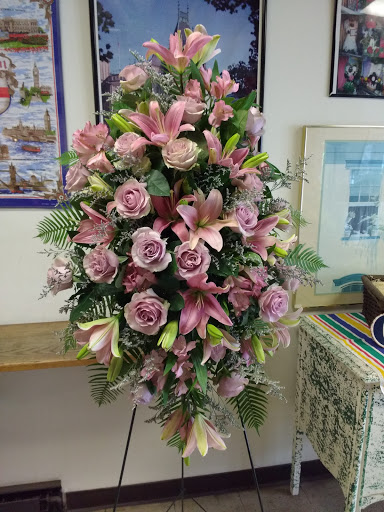 Florist «Greenfield Flower Shop», reviews and photos, 2628 W Greenfield Ave, Milwaukee, WI 53204, USA