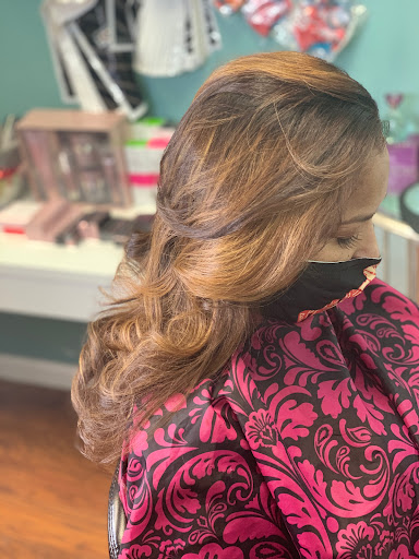 Hair Salon «Envy Salon Designs by Tierra», reviews and photos, 9247 E 141st St, Fishers, IN 46038, USA