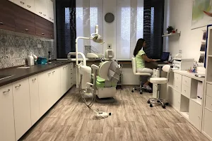 Dentální hygiena SmileDent image