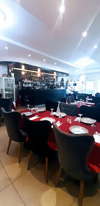 Atmosphère du Restaurant Le méditerranée à Billy-Montigny - n°9