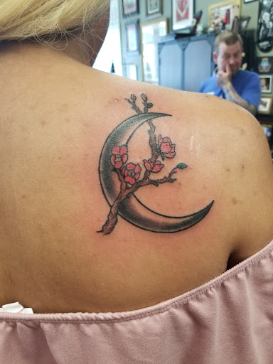 Tattoo Shop «Black Eagle Tattoo», reviews and photos, 5044 S Yakima Ave A, Tacoma, WA 98408, USA