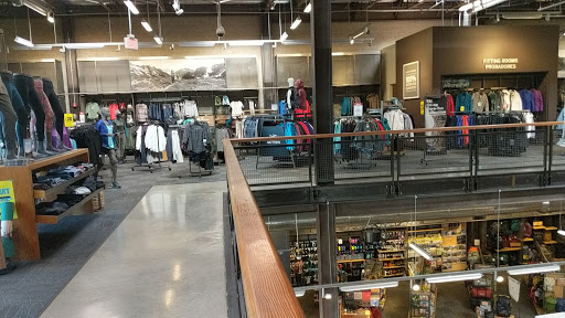 Camping Store «REI», reviews and photos, 2700 Seaglass Way, Oxnard, CA 93036, USA