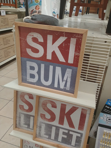 Home Goods Store «Christmas Tree Shops», reviews and photos, 13361 Hall Rd, Utica, MI 48315, USA