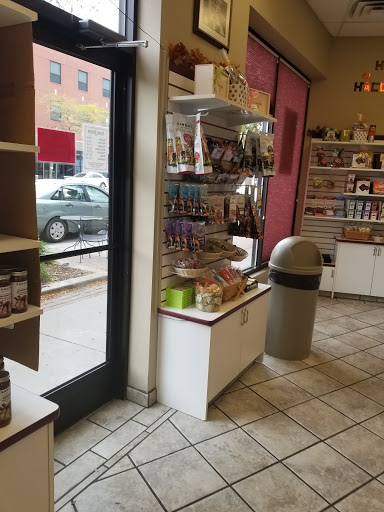 Ice Cream Shop «Sanders Chocolate & Ice Cream Shoppes - Wyandotte», reviews and photos, 3042 Biddle Ave, Wyandotte, MI 48192, USA