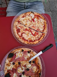 Plats et boissons du Pizzeria La Roue des Pizzas à Pont-de-Vaux - n°1