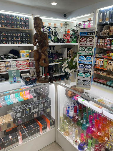 Tobacco Shop «Sky Smoke Shop», reviews and photos, 247 W Grant Rd, Tucson, AZ 85705, USA