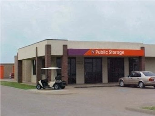 Self-Storage Facility «Public Storage», reviews and photos, 3008 W Division St, Arlington, TX 76012, USA