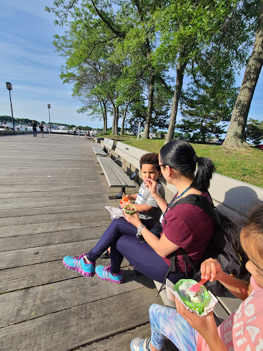 Park «Waterfront Promenade Park», reviews and photos, 22 Merrimac St, Newburyport, MA 01950, USA