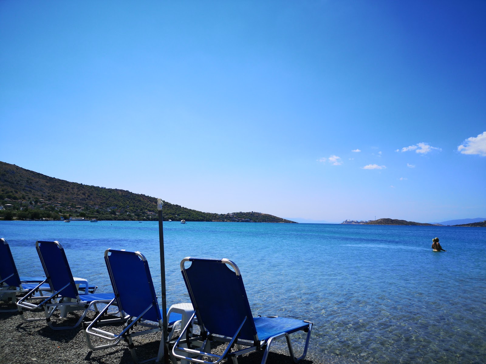 Zdjęcie Paralia Agios Georgios z przestronna zatoka