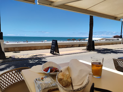 Restaurante Bar El Camarote - P.º Costa de la Luz, 39, 40, 11550 Chipiona, Cádiz, Spain