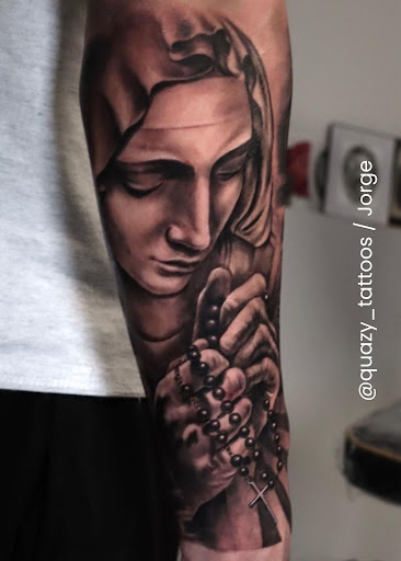 Explore mouse tattoo ideas, creative tattoo ideas in Rockaway, available at Mystic Art tattoo shop