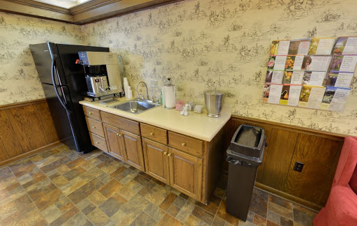 Funeral Home «Loose Funeral Homes & Crematory», reviews and photos, 200 W 53rd St, Anderson, IN 46013, USA