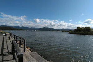 Lake Tōgō image