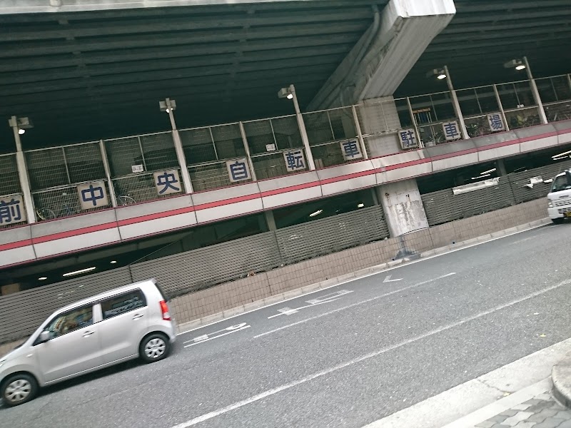 江坂駅前中央自転車駐車場