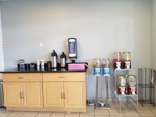 Toyota Dealer «Hanlees Davis Toyota», reviews and photos, 4202 Chiles Rd, Davis, CA 95616, USA