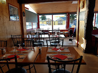 Atmosphère du Restaurant français L'Equinoxe à Agon-Coutainville - n°1