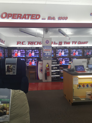 Appliance Store «P.C. Richard & Son», reviews and photos, 713 Hillside Avenue, New Hyde Park, NY 11040, USA