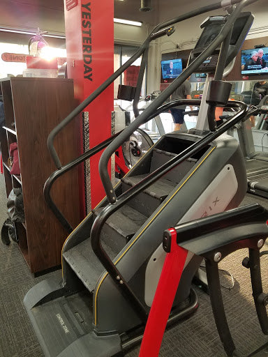 Gym «Snap Fitness», reviews and photos, 4070 Lakeland Ave N, Robbinsdale, MN 55422, USA