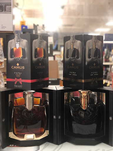 Liquor Store «E & M Food & Liquor», reviews and photos, 7758 Archer Rd, Justice, IL 60458, USA