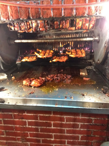 Pollos a la Leña FOVI