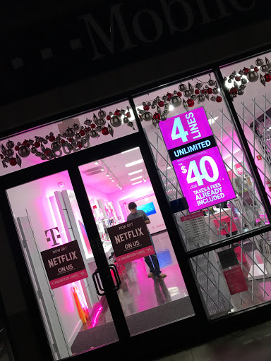 Cell Phone Store «T-Mobile», reviews and photos, 35020 Newark Blvd, Newark, CA 94560, USA