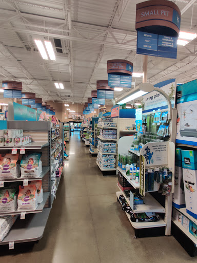 Pet Supply Store «PetSmart», reviews and photos, 5080 Riverside Dr #601, Macon, GA 31210, USA