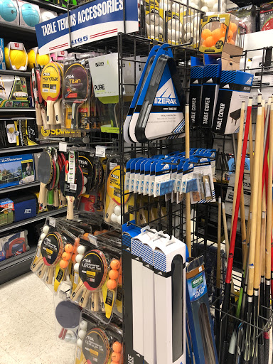 Sporting Goods Store «Big 5 Sporting Goods», reviews and photos, 510 N Victory Blvd, Burbank, CA 91502, USA