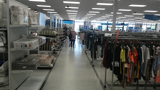 Clothing Store «Ross Dress for Less», reviews and photos, 1985 W Malvern Ave, Fullerton, CA 92833, USA