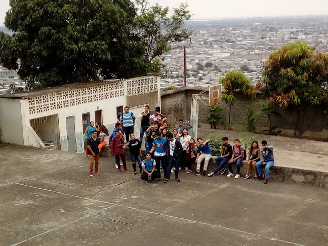 Opiniones de Cerro Jordan - Iglesia Divino Niño Jesús en Guayaquil - Iglesia