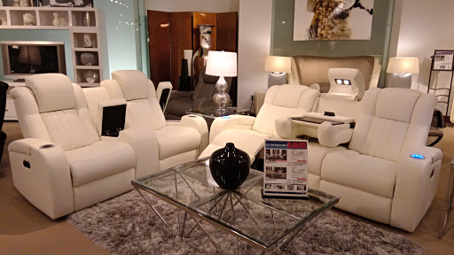 Furniture Store «Rooms To Go & Rooms To Go Kids Furniture Store - Miami International (Doral)», reviews and photos, 10623 NW 12th St, Doral, FL 33172, USA