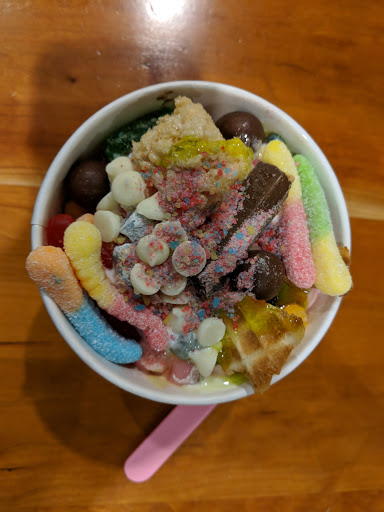 Frozen Yogurt Shop «Peaks Frozen Yogurt Bar», reviews and photos, 15600 NE 8th St, Bellevue, WA 98008, USA