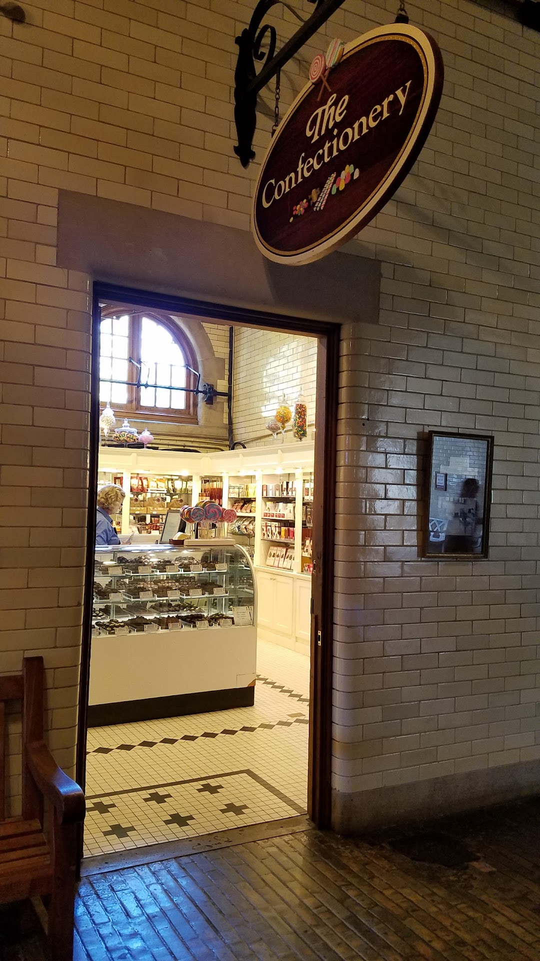 Biltmore Confectionery