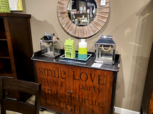 Furniture Store «City Furniture North Miami», reviews and photos, 1500 NW 167th St, Miami, FL 33169, USA