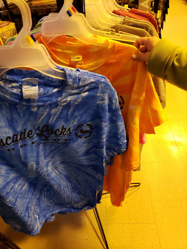 Grocery Store «Columbia Market», reviews and photos, 450 Wa Na Pa St, Cascade Locks, OR 97014, USA