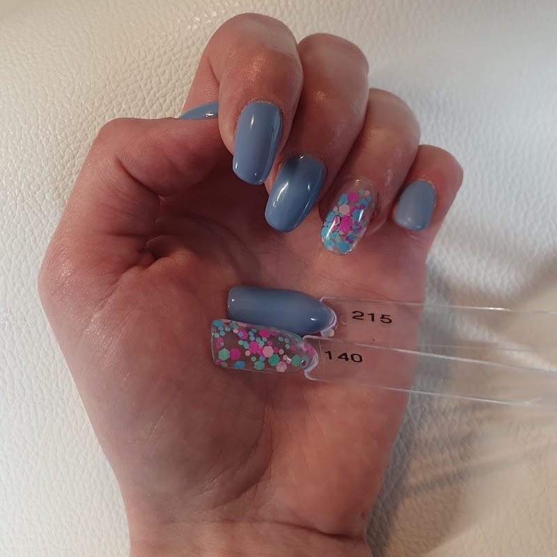 YOU! nails by Willianne