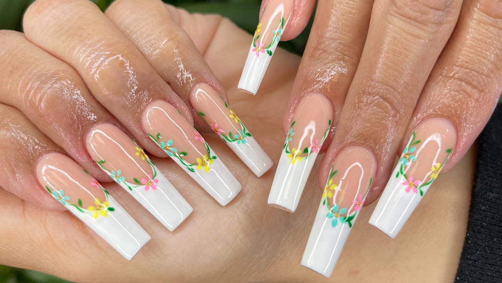 USA Nails & Spa 55123