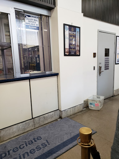 Post Office «United States Postal Service», reviews and photos, 4602 21st St, Long Island City, NY 11101, USA
