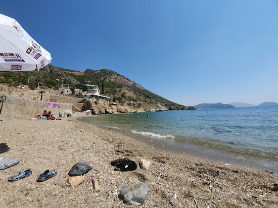 Hal limani beach
