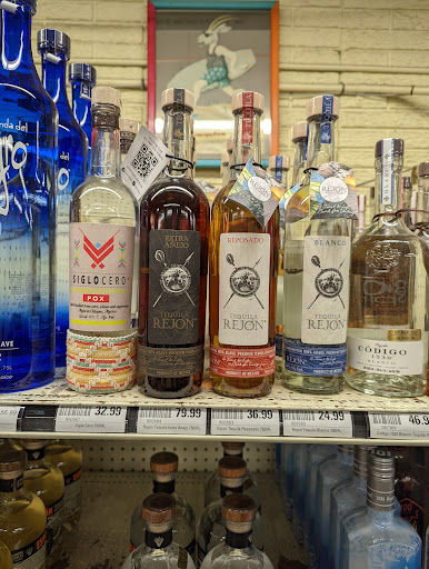 Liquor Store «Beverage Warehouse», reviews and photos, 1 East St, Winooski, VT 05404, USA
